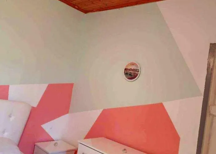 Gasthuis Stairway To Heaven Shkodër